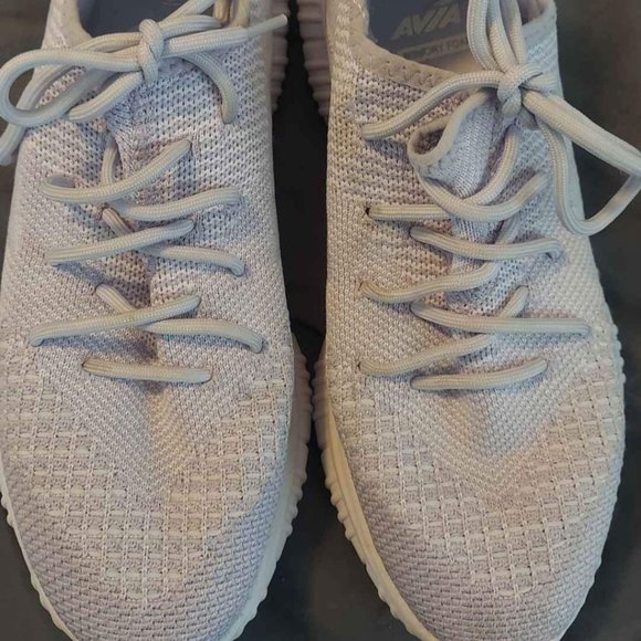 Avia Women's Sneakers - Picture 2 of 2